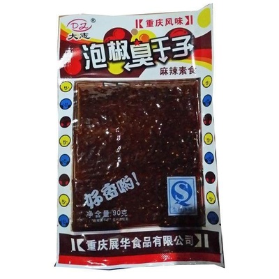那些在校園門口售賣過的辣條,你還記得那些“垃圾食品”的味道嗎?